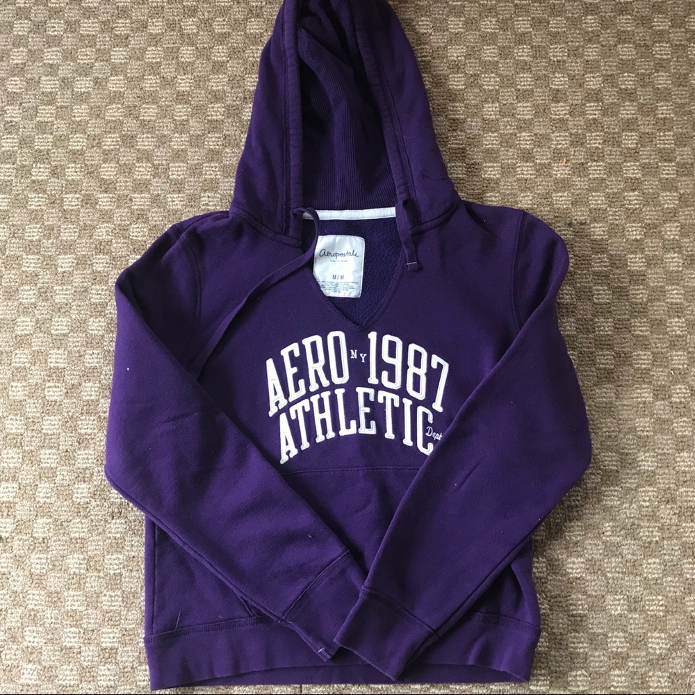 Aeropostale Sweatshirt.